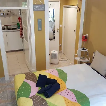 Apartmán Cozy Studio With Garden