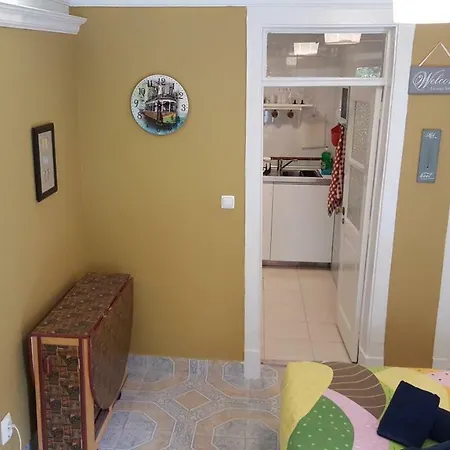 Cozy Studio With Garden Lisbon